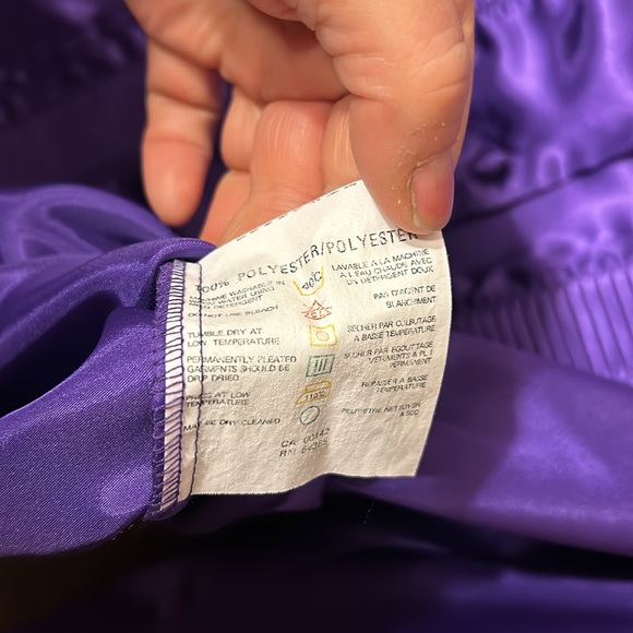 Vintage '80's Tan F Jay Tuxedo Pleated Button Down Blouse w/Shoulder Pads Sz 8 - Picture 7 of 9